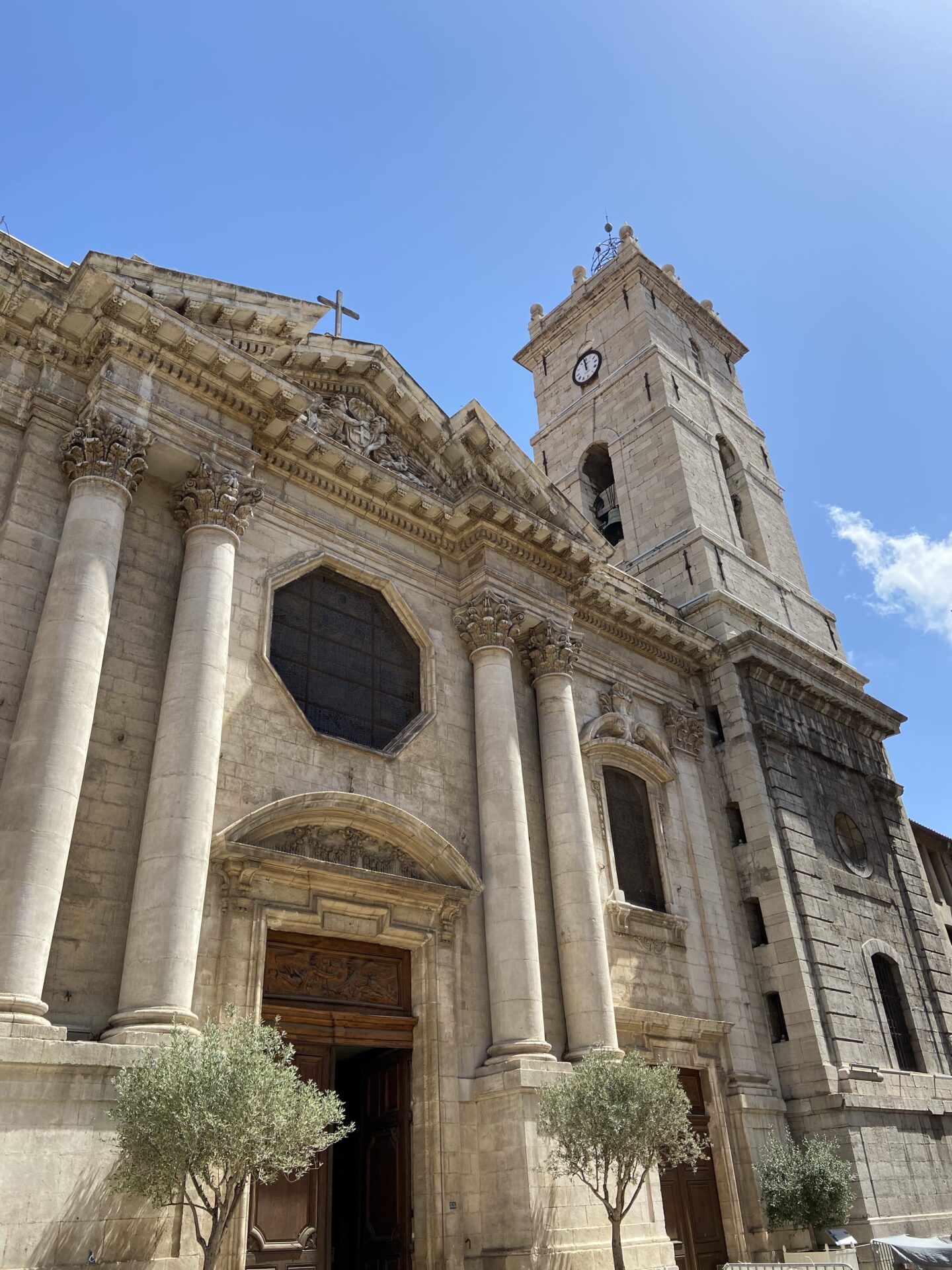 Book a private guide in Toulon