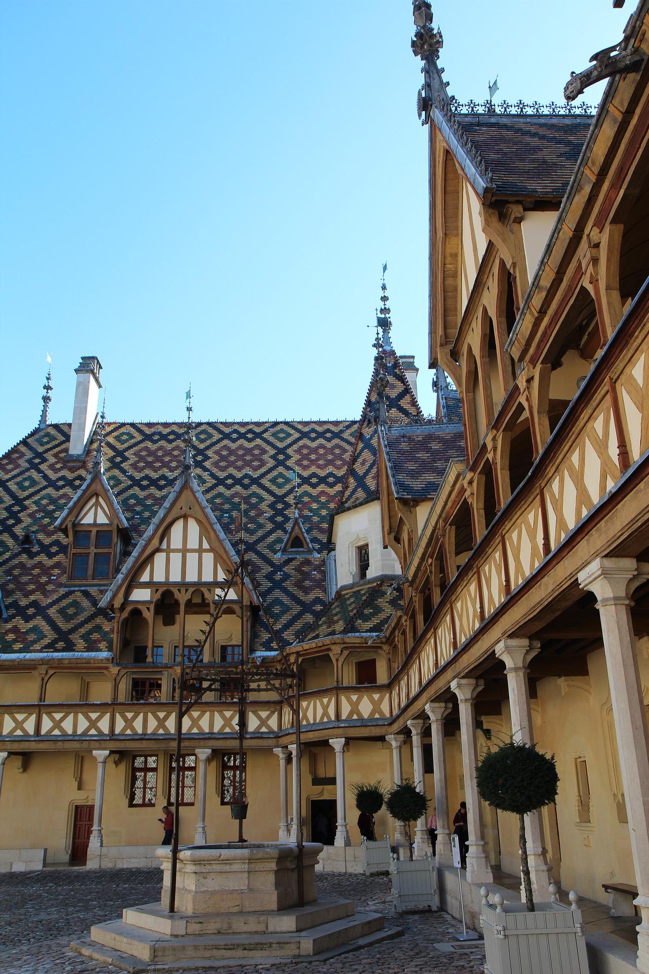 Book a guide in Beaune