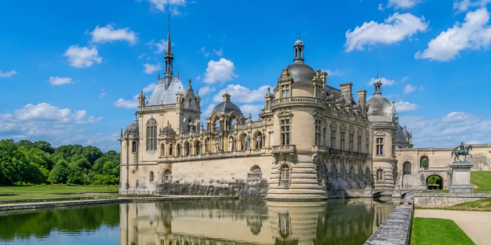 Visit Le Château de Chantilly with a private guide