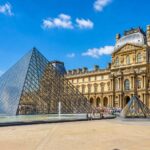 Visit Le Louvre with a private guide