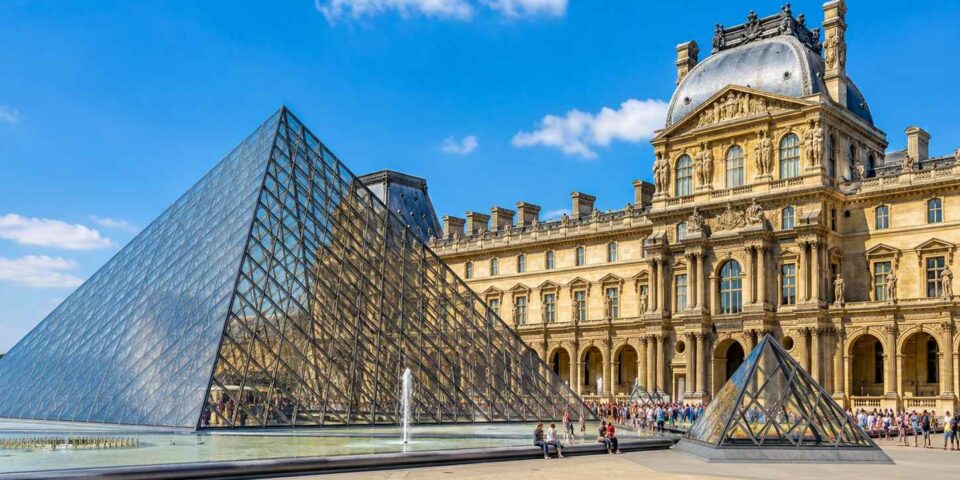 Visit Le Louvre with a private guide